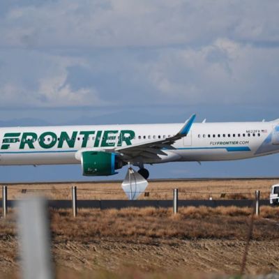 Avion-de-Frontier-arrolla-a-una-persona-en-la-pista-del-Aeropuerto-de-Denver-hay-un-fallecido