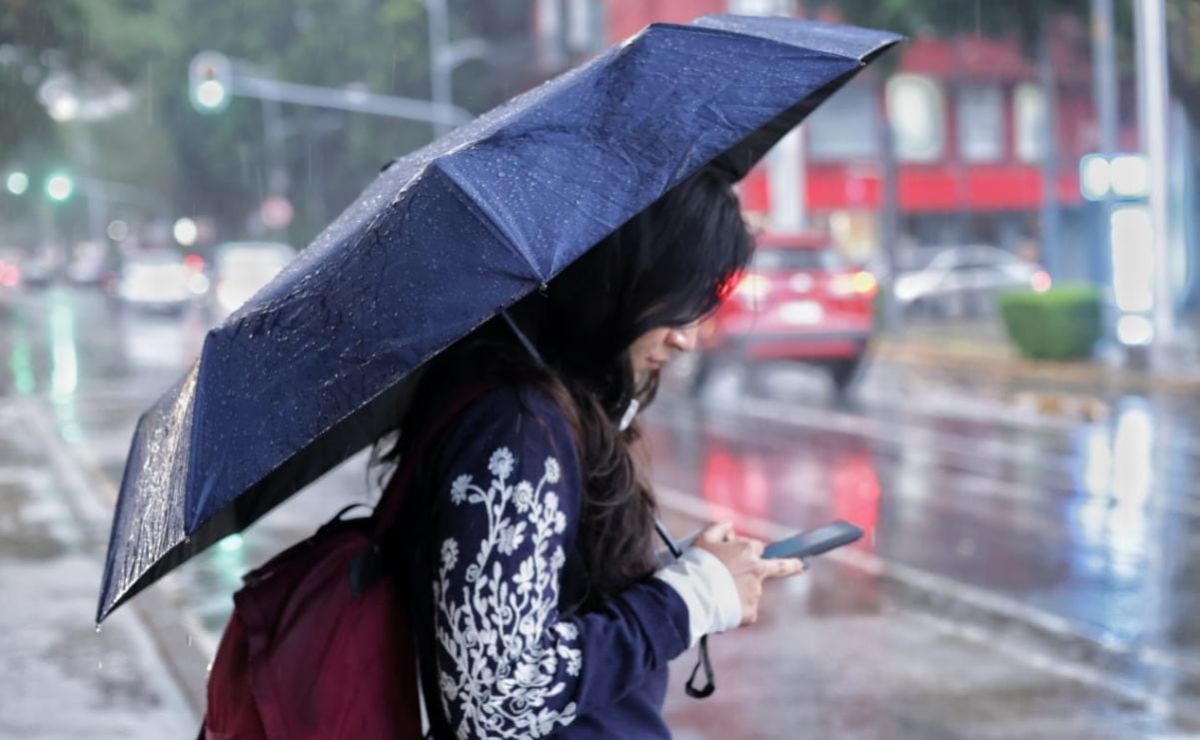 CDMX-ambiente-caluroso-y-lluvias-fuertes-este-domingo-10-de-mayo-de-2026-posible-caida-de-granizo