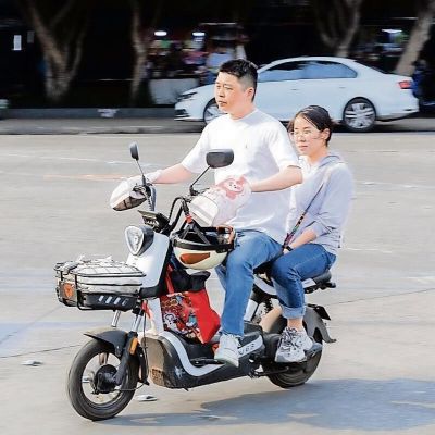 CDMX-exigira-placas-licencia-y-casco-para-scooters-y-bicicletas-electricas-sanciones-y-puntos-a-conductores