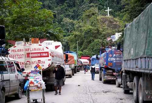 Movilizaciones-y-bloqueos-mantienen-en-tension-a-Bolivia-gobierno-denuncia-proceso-conspirativo-1